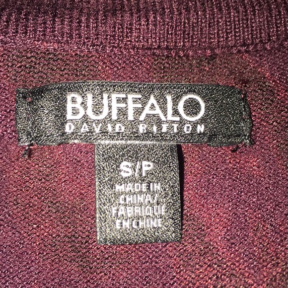 Buffalo David Bitton Ladies Lalita Plum Leo V-Neck Sweater Size Small NWT - Picture 12 of 15